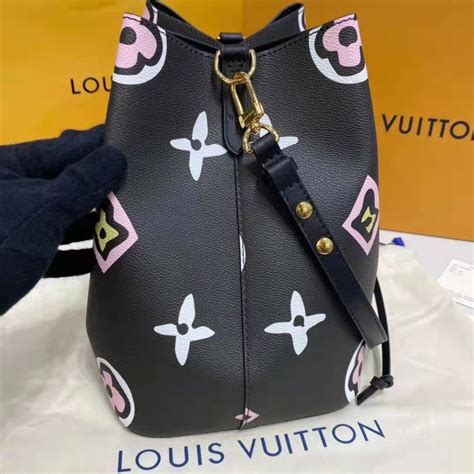 louis vuitton néonoé mm bucket bag|louis vuitton noe bucket bag.